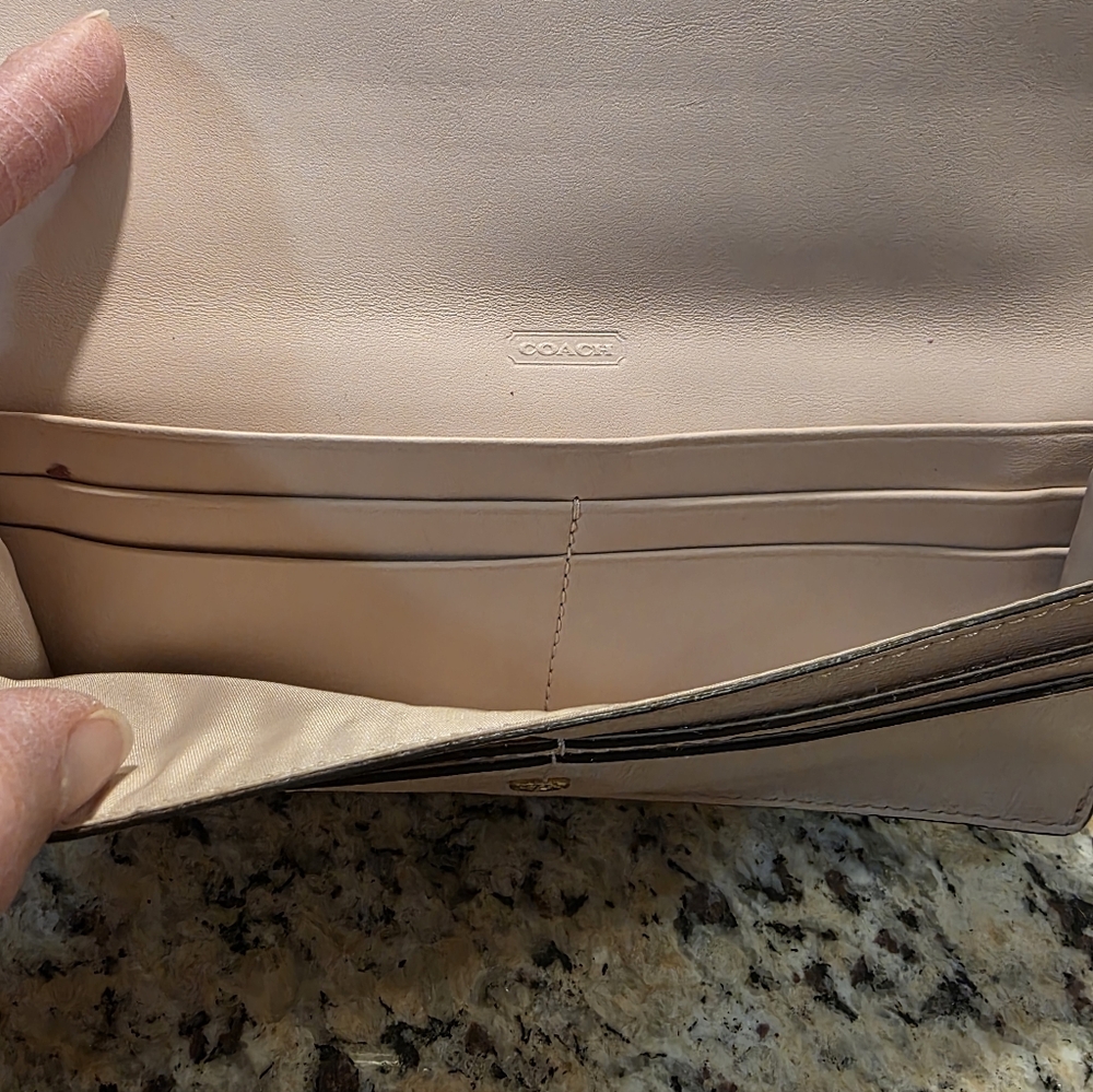 Coach Leather Wallet - Picture 6 of 9